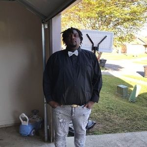 Meet your Posher, Louis